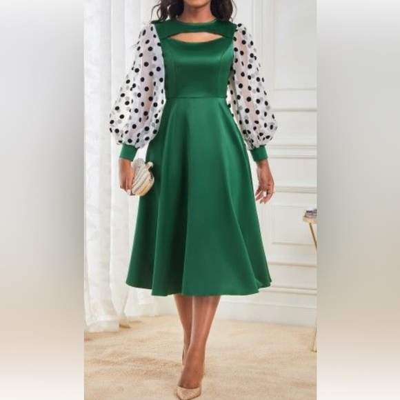 АОМЕІ Elegant Green Dress with Polka Dot Long Sleeves Size Large
